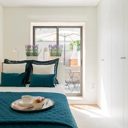 Cozy With Pool Near Airport By Hostwise Moreira (Porto)