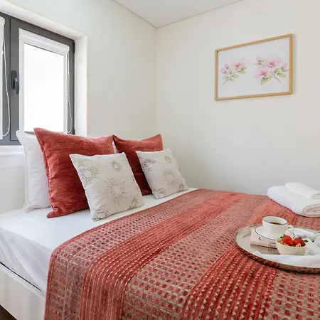 Cozy With Pool Near Airport By Hostwise Appartamento Moreira (Porto)
