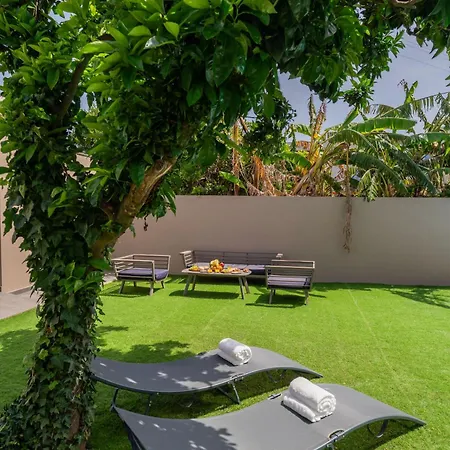 Cozy With Pool Near Airport By Hostwise Appartamento Moreira (Porto)